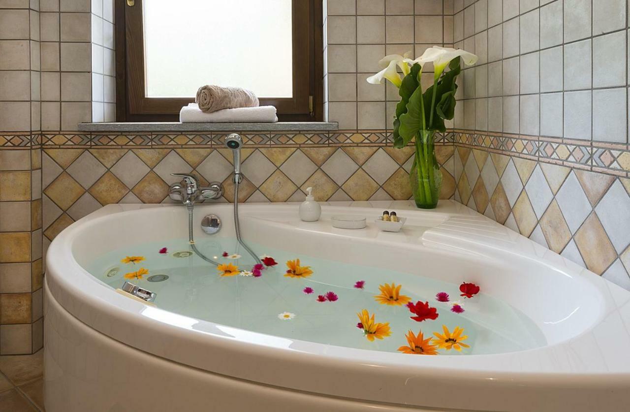Bed and Breakfast Agrialpi By Salfrutta Bricherasio Zewnętrze zdjęcie