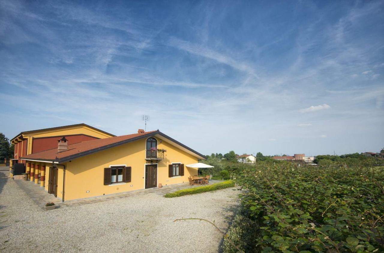 Bed and Breakfast Agrialpi By Salfrutta Bricherasio Zewnętrze zdjęcie